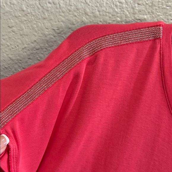 Chico’s size 2 Coral Women's Short Sleeve Top with Metallic Shoulder Trim - Picture 5 of 7